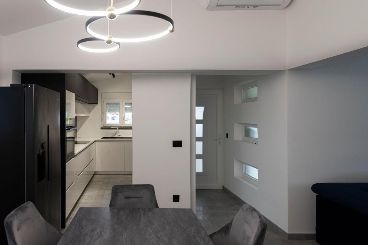 Apartment 4Reasons Razanac Exterior photo